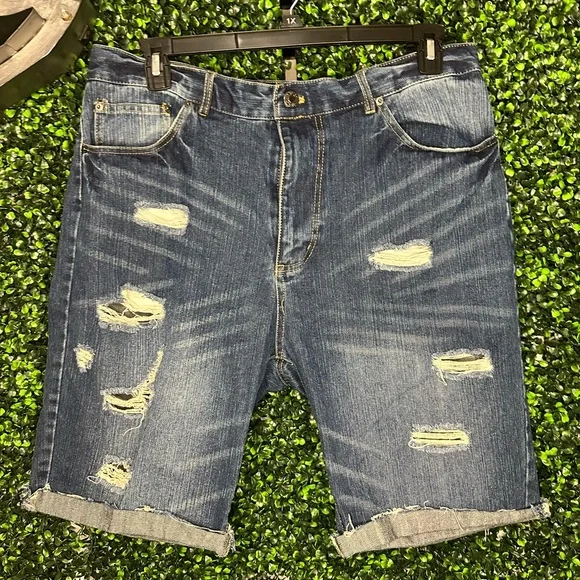 Jean shorts - Picture 1 of 3